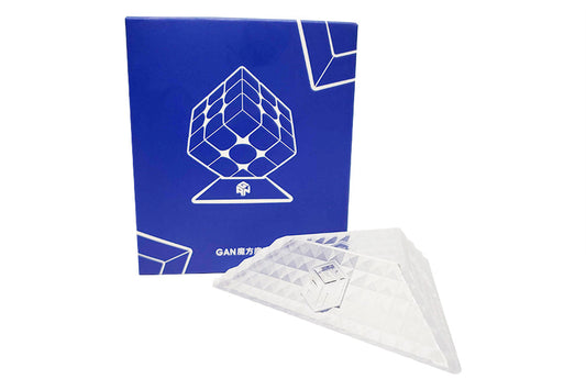 GAN Triangle Stand